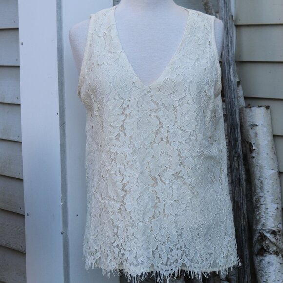 Adiva Cream Lace V-Neck Sleeveless Lined Scallop Eyelash Hem Top Sz LARGE - Picture 1 of 7